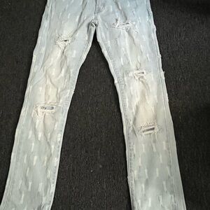 I’m selling jeans, the brand of it is ARKETYPE size 16, color light blue